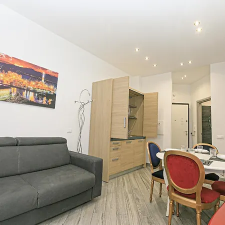 Dclass Acquario Vanilla Apartment